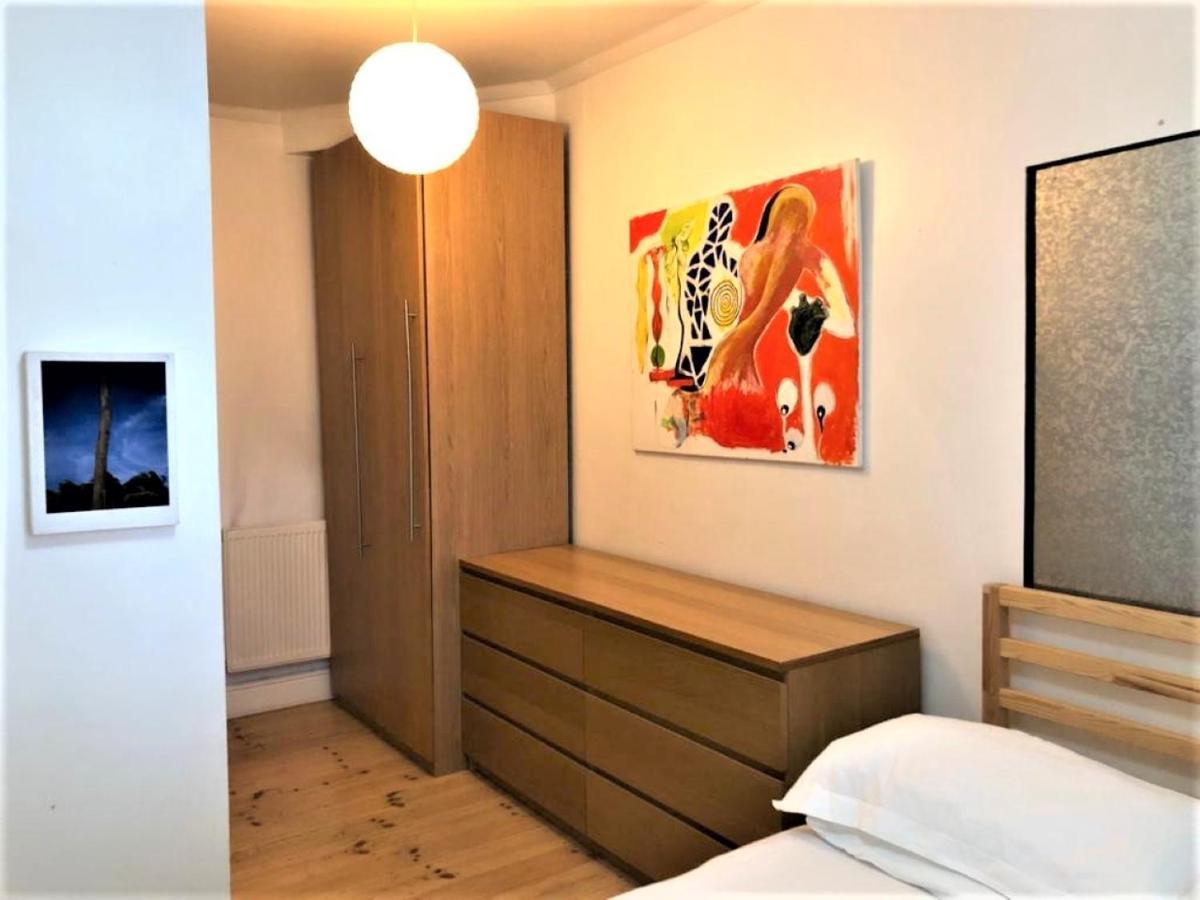 Splendid 1 Bedroom Flat + Terrace Londres Exterior foto